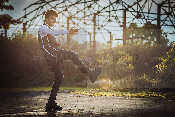 Dance around Winchester-40430