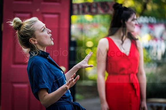 Comedy of Errors-08471