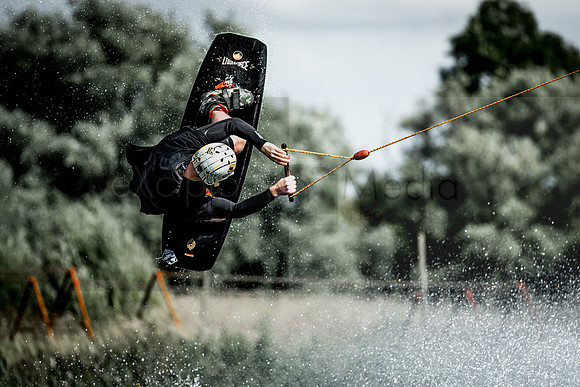 WakeBoarding-BoxEnd-7822
