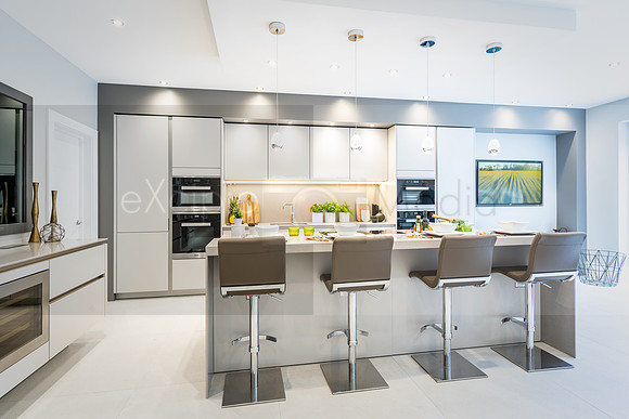 Myers Touch - Savills Home-06082-HDR