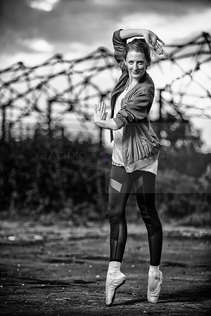 Dance around Winchester-40535-Edit