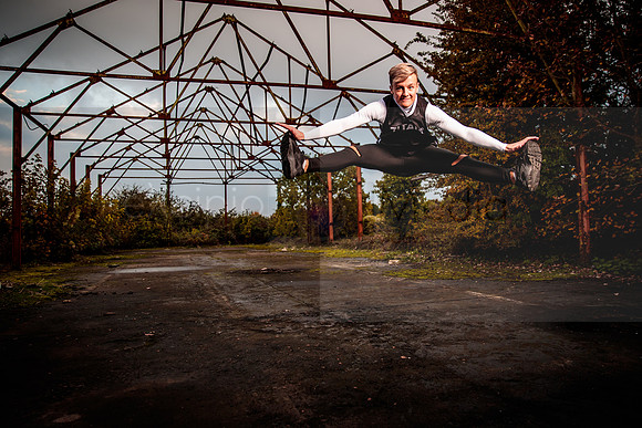 Dance around Winchester-3274