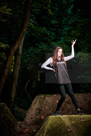 Dance around Winchester-3301